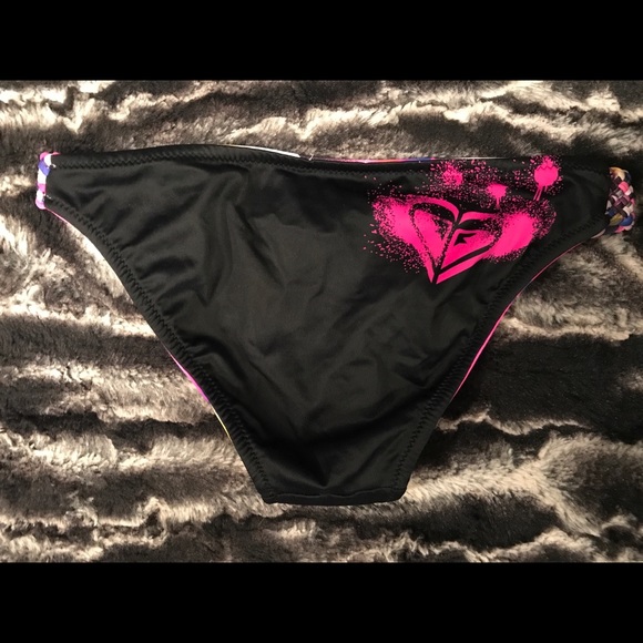 Roxy bikini- NWOT - Picture 5 of 8